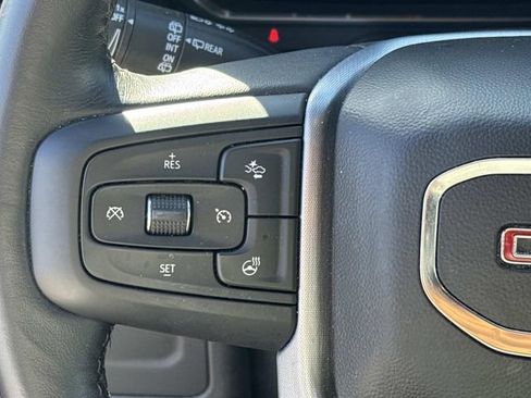 Used 2022 GMC Yukon XL SLT w/ SLT Premium Package image 29