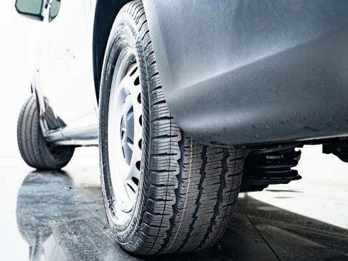 Used 2023 Mercedes-Benz Metris Passenger image 40