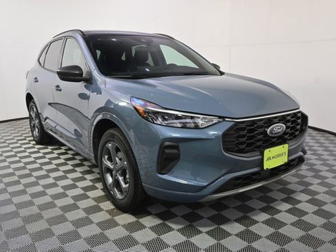 Used 2024 Ford Escape ST-Line w/ Tech Pack #1 image 9