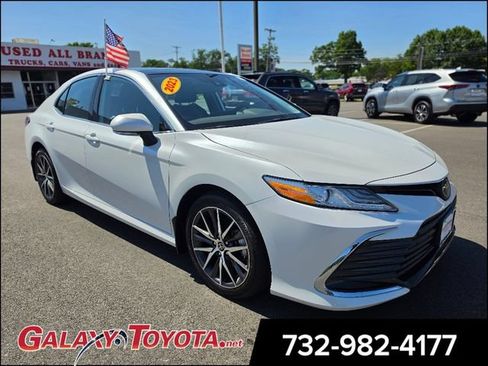 Used 2023 Toyota Camry XLE w/ Cold Weather Package AWD/4WD image 1
