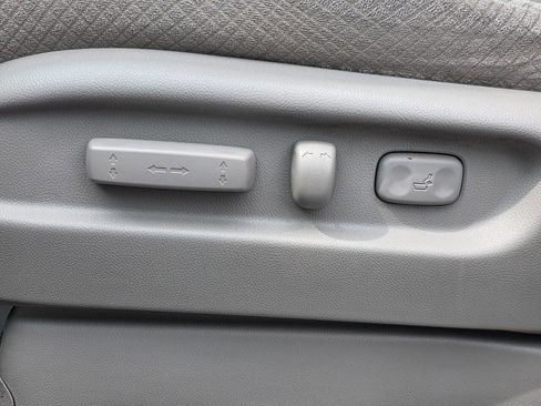 Used 2015 Honda Odyssey EX image 18