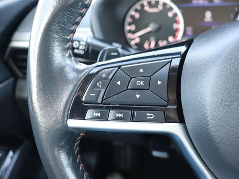 Used 2023 Nissan Altima 2.5 SR image 17