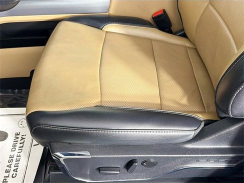 Used 2024 Ford F450 Lariat w/ Camper Package image 19