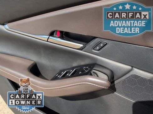 Used 2022 MAZDA CX-30 AWD 2.5 S w/ Premium Package image 16