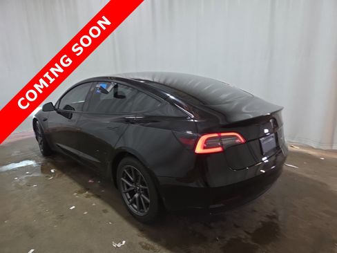 Used 2022 Tesla Model 3 Long Range AWD/4WD image 3