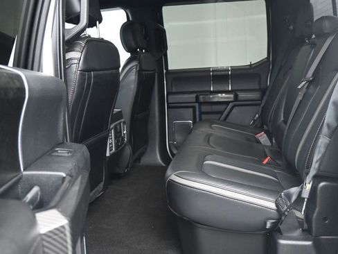 Used 2019 Ford F150 Platinum w/ Equipment Group 701A Luxury AWD/4WD image 12