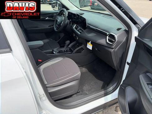 New 2026 Chevrolet TrailBlazer LS w/ LS Convenience Package AWD/4WD image 21
