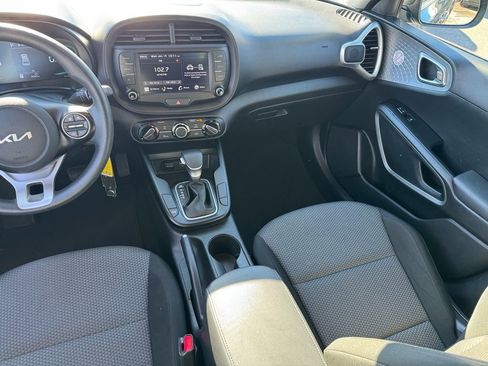 Used 2023 Kia Soul LX w/ Option Group 015 image 15