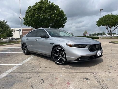 Used 2026 Honda Accord SE image 3