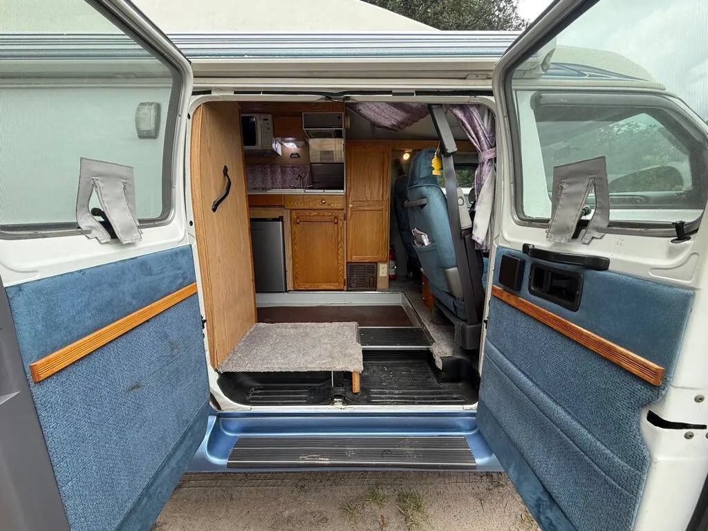 Used 1998 Dodge B3500 RWD image 6