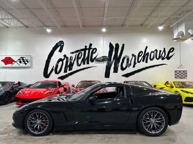 Used 2010 Chevrolet Corvette Coupe w/ Preferred Equipment Group RWD image 2