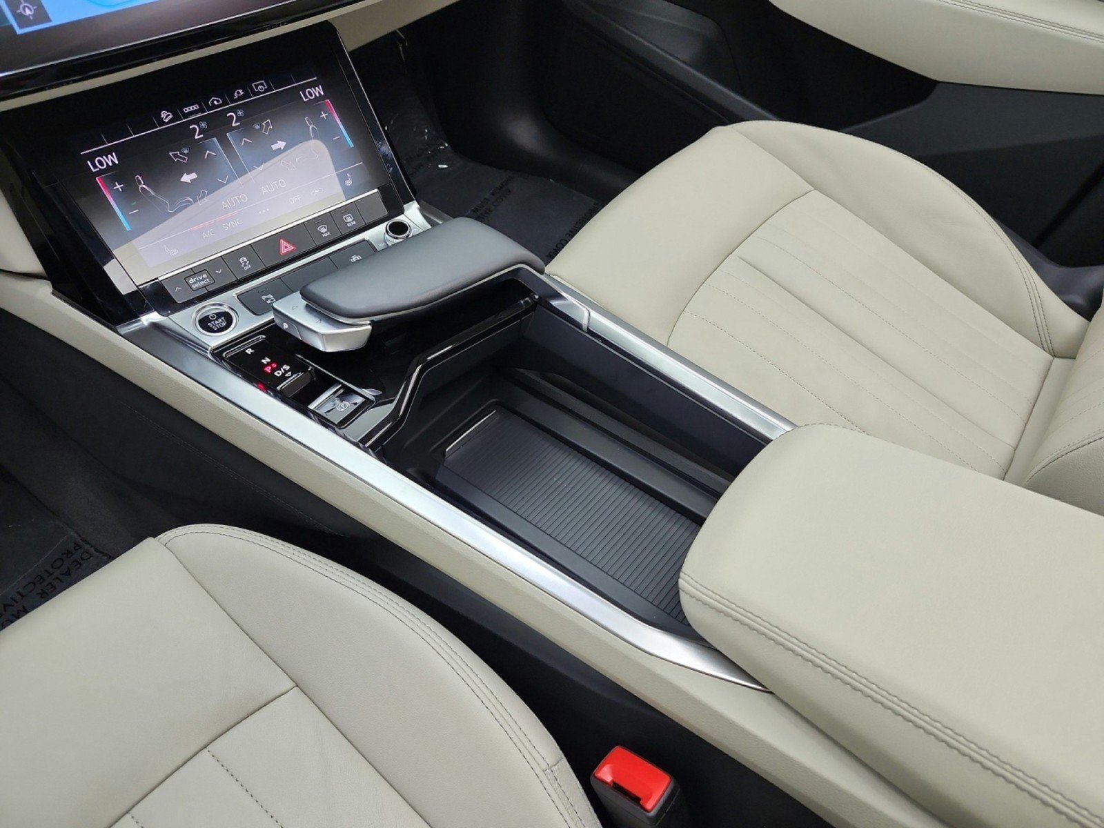 Used 2024 Audi Q8 e-tron Premium AWD/4WD image 11