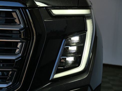 New 2026 GMC Yukon AT4 Ultimate AWD/4WD image 10