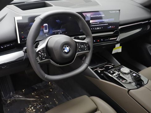 New 2026 BMW 530i xDrive w/ Executive Package AWD/4WD image 7