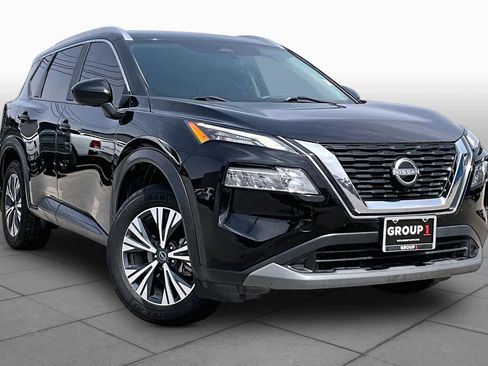 Used 2023 Nissan Rogue SV w/ SV Premium B Package FWD image 3