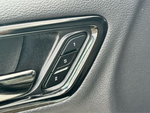 Used 2023 Dodge Durango GT AWD/4WD image 16