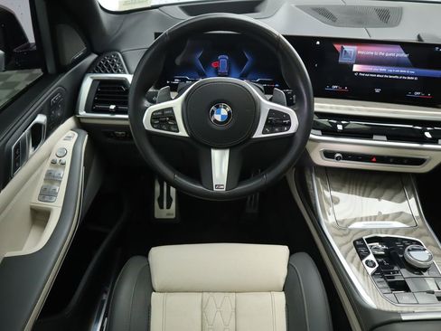 Certified 2023 BMW X7 xDrive40i w/ Executive Package image 10