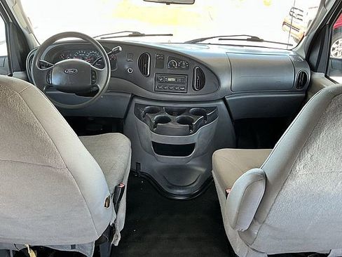 Used 2008 Ford E-250 and Econoline 250 E250 VAN image 14