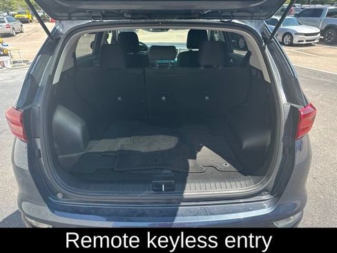 Used 2022 Kia Sportage LX w/ LX FWD Value Edition Package image 11