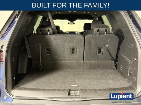 Used 2023 Chevrolet Traverse LT AWD/4WD image 7