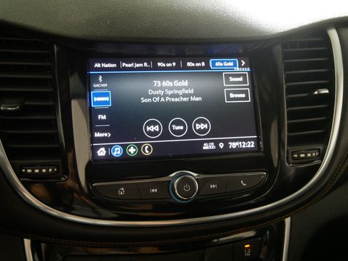 Certified 2020 Chevrolet Trax Premier AWD/4WD image 22