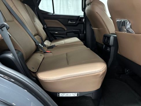 Used 2026 Toyota 4Runner Limited AWD/4WD image 51