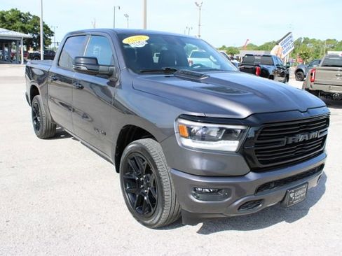 Used 2024 RAM 1500 Laramie AWD/4WD image 15