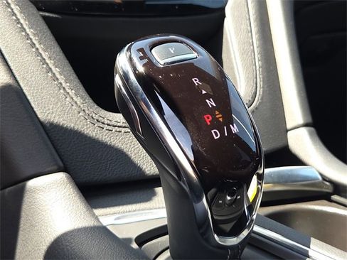 Used 2024 Cadillac XT6 Sport w/ Technology Package image 22