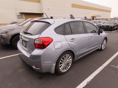 Used 2013 Subaru Impreza 2.0i Premium w/ Alloy Wheel Pkg + Moonroof image 3