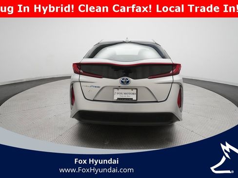 Used 2017 Toyota Prius Prime Premium image 25