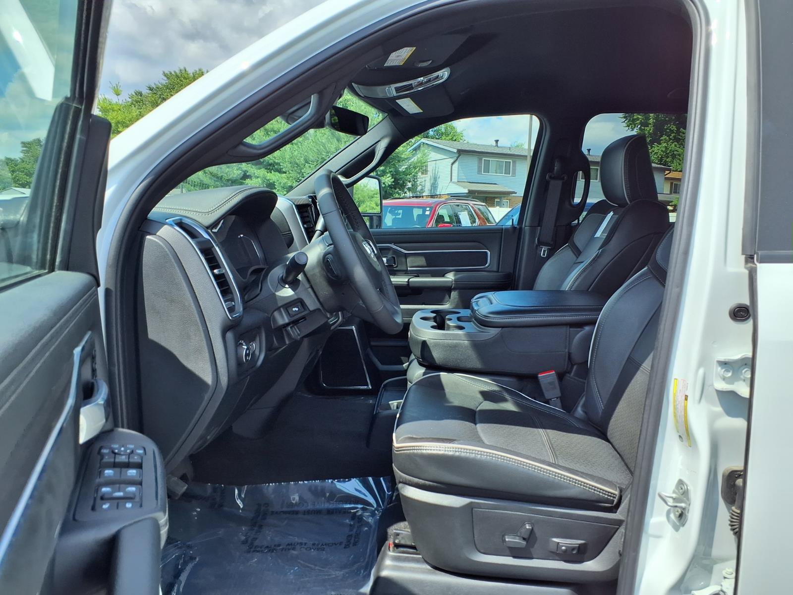 Used 2026 RAM 2500 Laramie AWD/4WD image 22