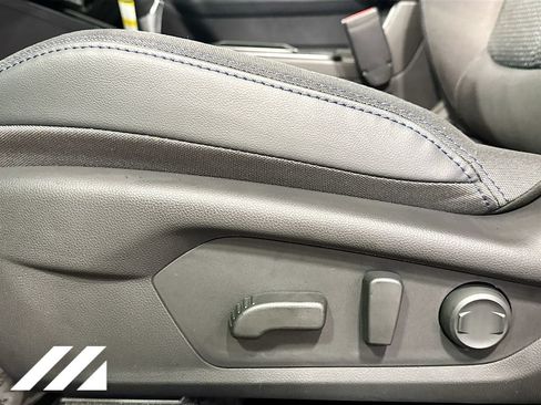 Used 2026 Subaru Forester Premium AWD/4WD image 19