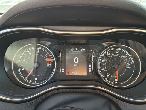 Certified 2020 Jeep Cherokee Latitude Plus w/ Cold Weather Group image 23