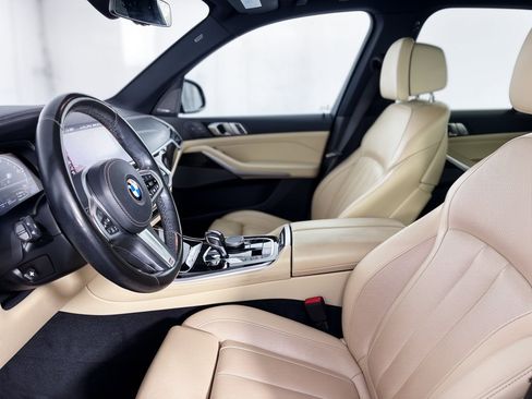 Used 2021 BMW X5 sDrive40i w/ M Sport Package RWD image 5