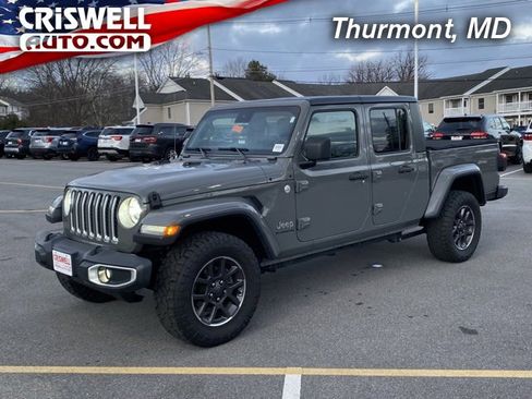 Used 2020 Jeep Gladiator Overland image 1