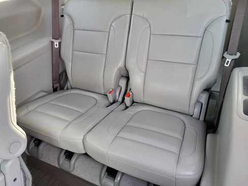 Used 2017 GMC Acadia SLT image 17