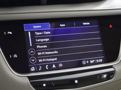 Used 2021 Cadillac XT5 Premium Luxury w/ LPO, Floor Liner Package FWD image 32