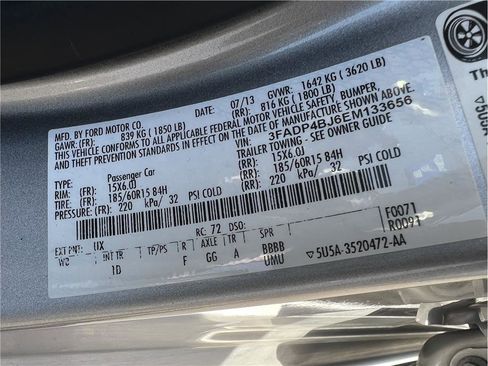 Used 2014 Ford Fiesta SE image 16