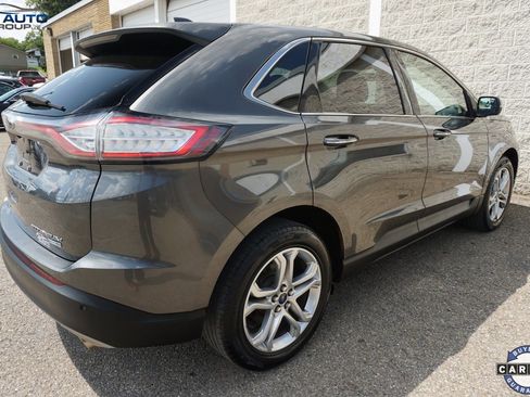 Used 2018 Ford Edge Titanium image 10