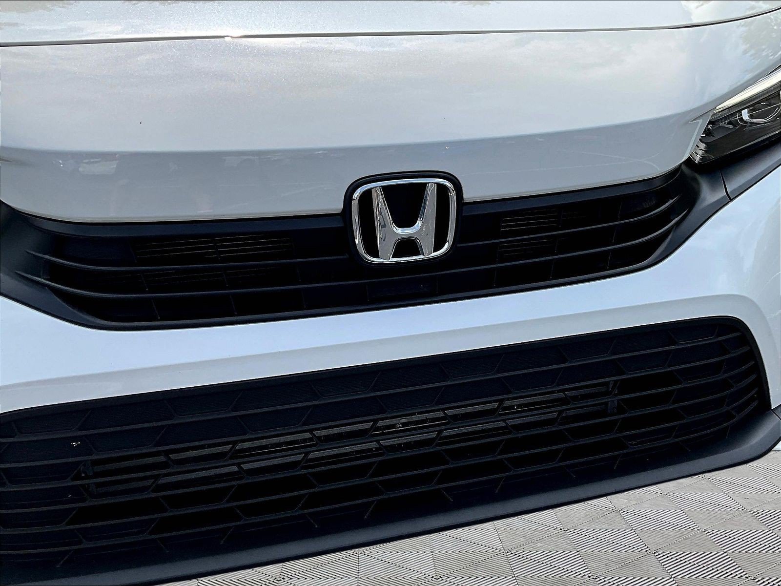 Certified 2024 Honda Civic EX image 32