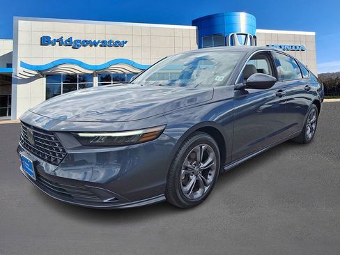 Used 2023 Honda Accord EX image 3