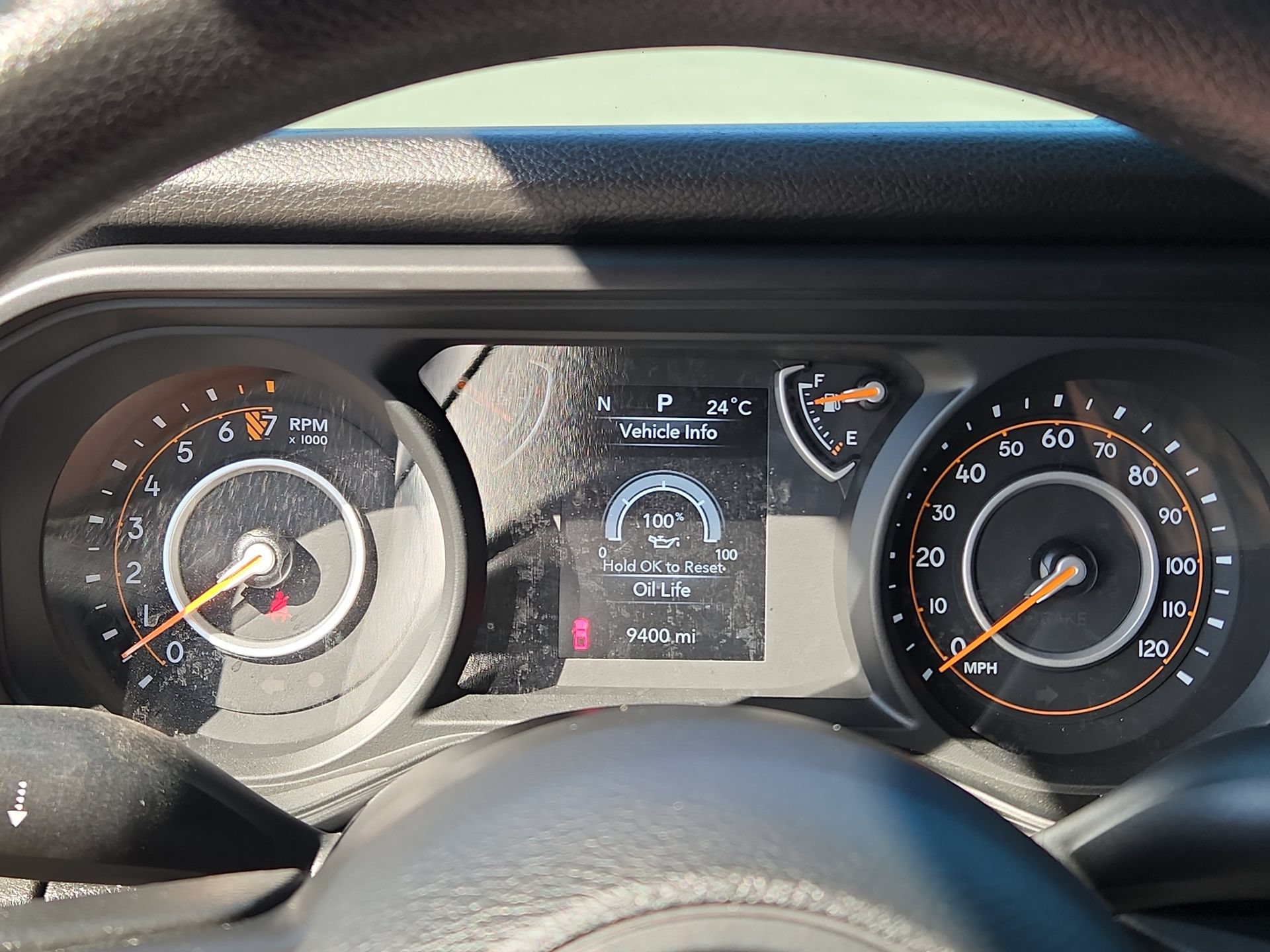 Certified 2025 Jeep Gladiator Sport AWD/4WD image 10