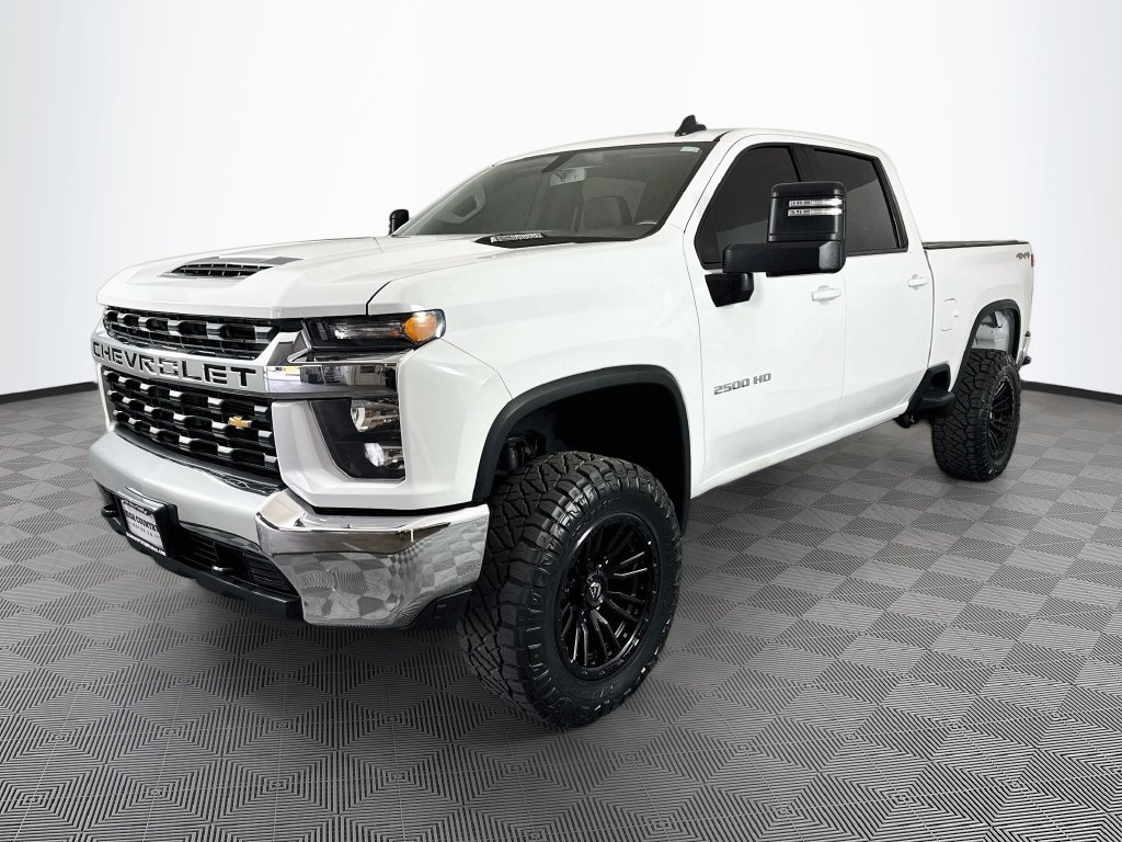 Used 2022 Chevrolet Silverado 2500 LT w/ Fleet Comfort Package AWD/4WD image 3