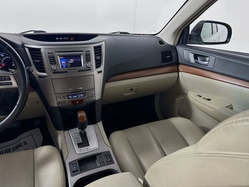 Used 2013 Subaru Outback 2.5i Limited w/ Moonroof Pkg image 27