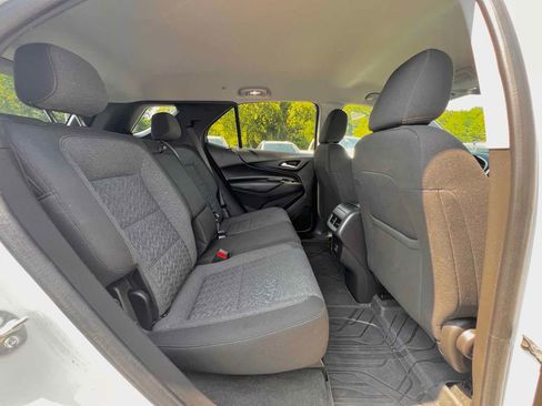 Used 2023 Chevrolet Equinox LT w/ LPO, Floor Liner Package image 19