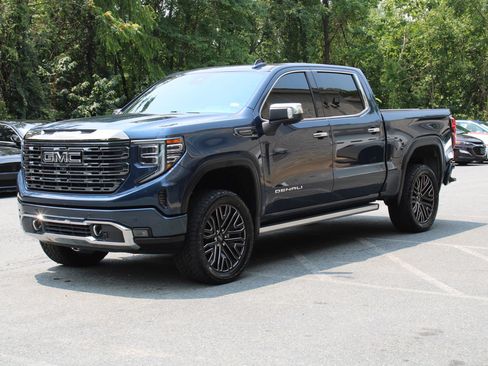 Used 2022 GMC Sierra 1500 Denali Ultimate AWD/4WD image 4