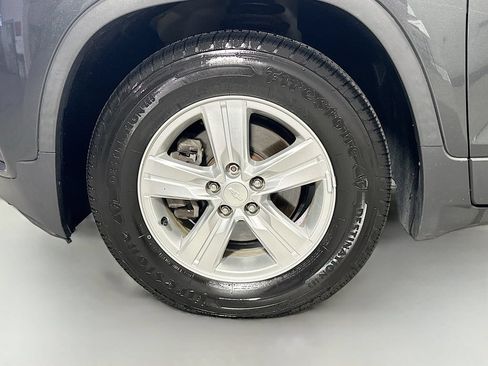Used 2019 Chevrolet Trax LT FWD image 31