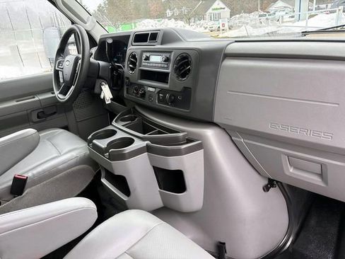 Used 2024 Ford E-350 and Econoline 350 Super Duty w/ Power Windows & Locks Group image 13