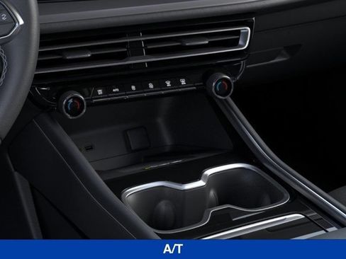 New 2026 Chevrolet Traverse LT w/ Midnight/Sport Edition AWD/4WD image 24