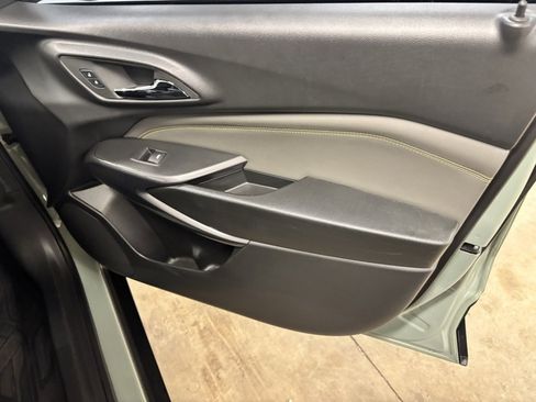 Used 2025 Chevrolet Trax ACTIV w/ Driver Confidence Package image 21